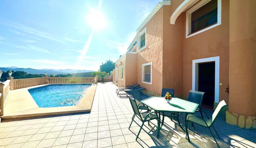 Brukt - Villa -
Jávea - Costa Blanca