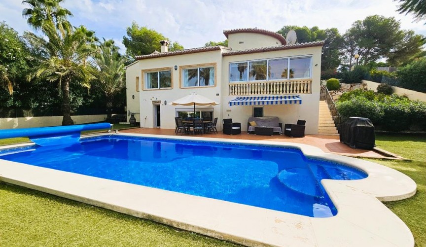 Brukt - Villa -
Jávea - Costa Blanca