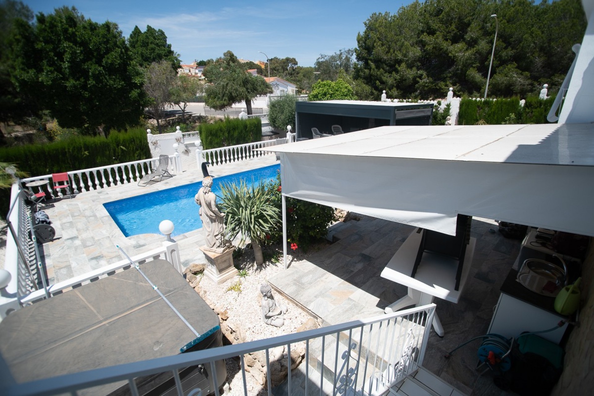 Brukt - Villa -
La Marina - Costa Blanca