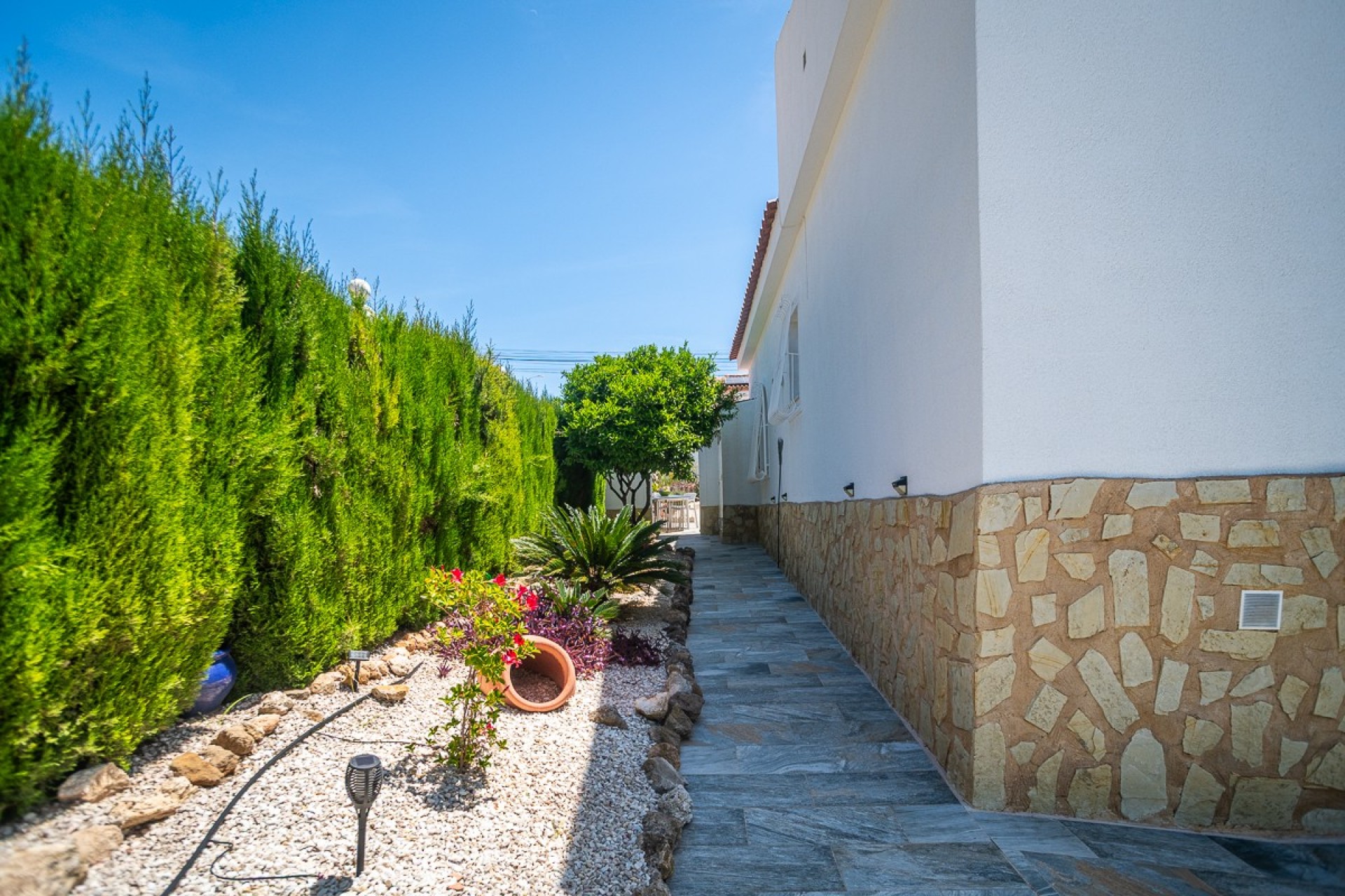 Brukt - Villa -
La Marina - Costa Blanca