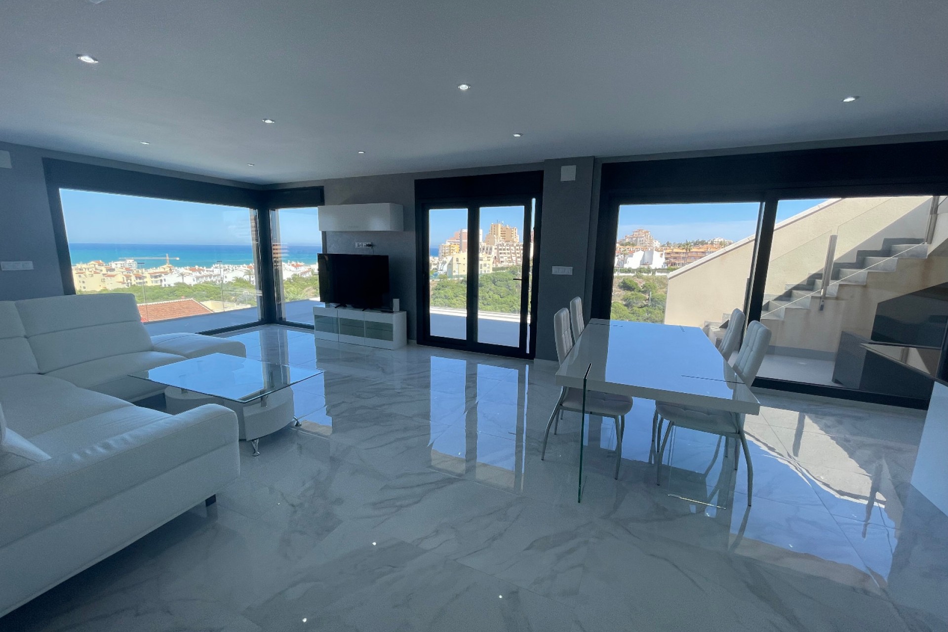 Brukt - Villa -
La Mata - Costa Blanca