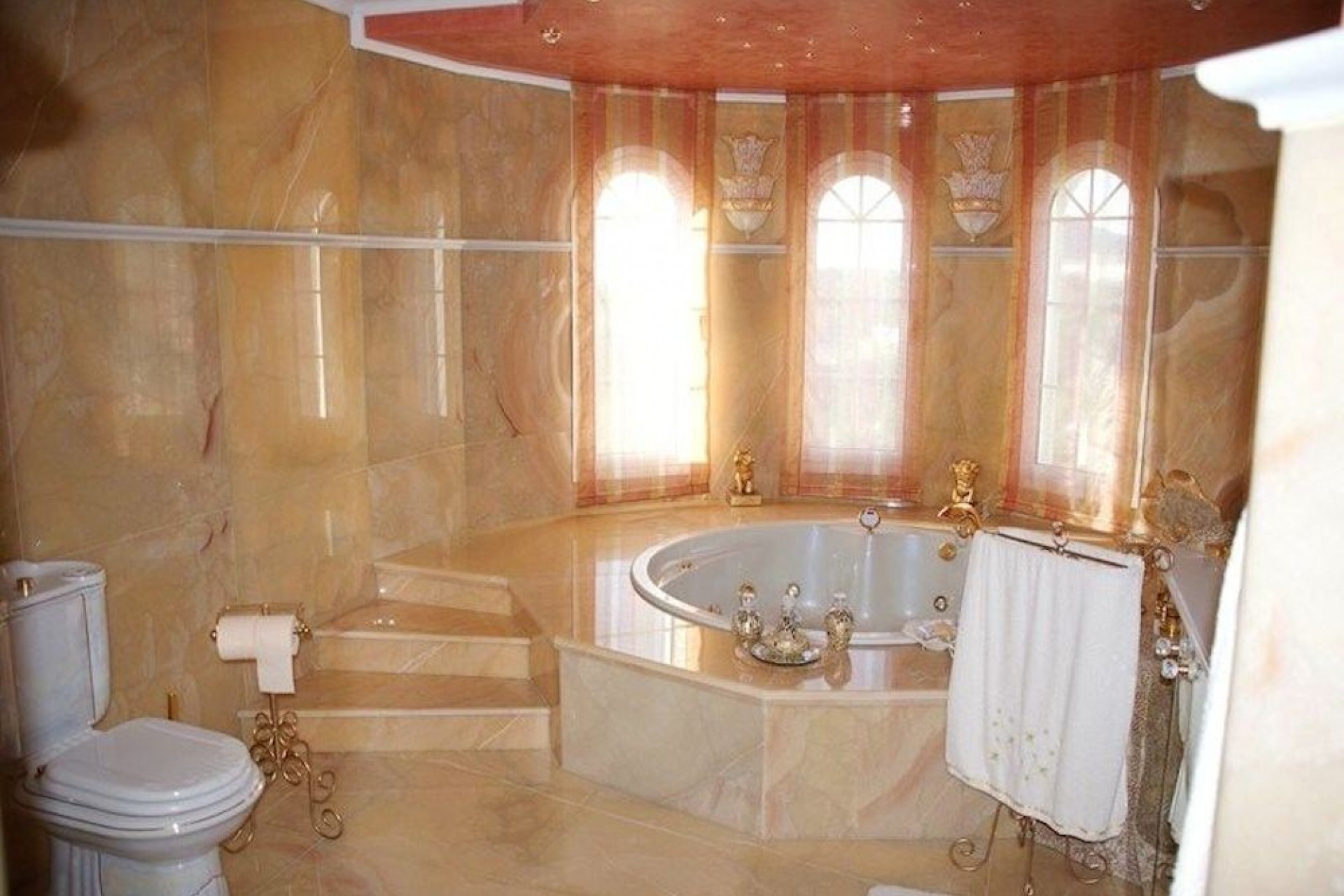 Brukt - Villa -
La Nucía - Costa Blanca