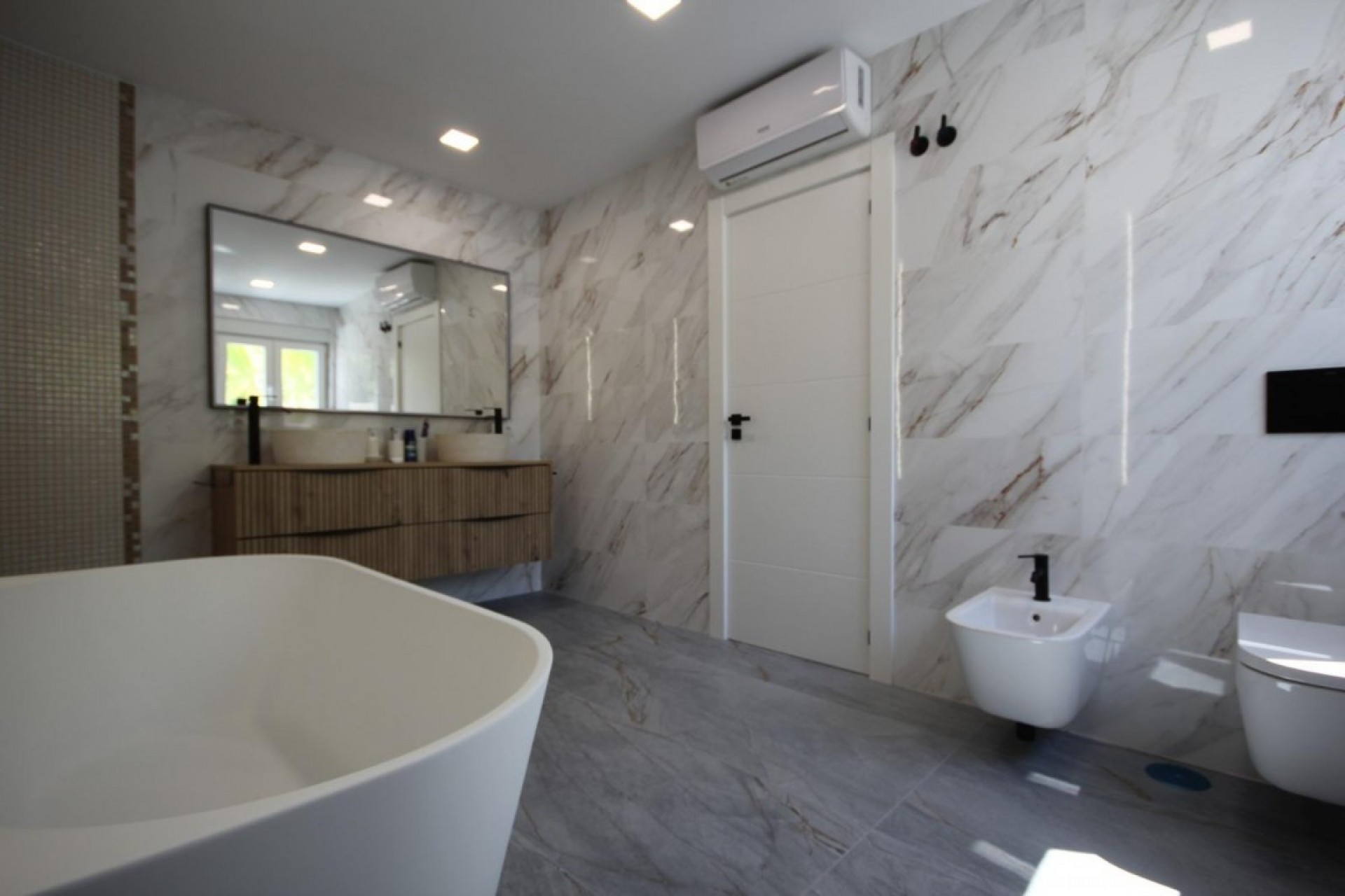 Brukt - Villa -
La Nucía - Costa Blanca