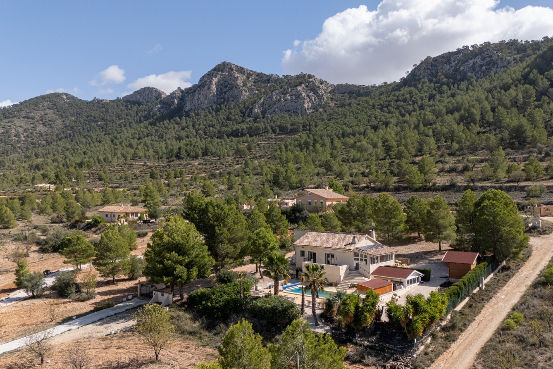 Brukt - Villa -
La Zarza - Inland