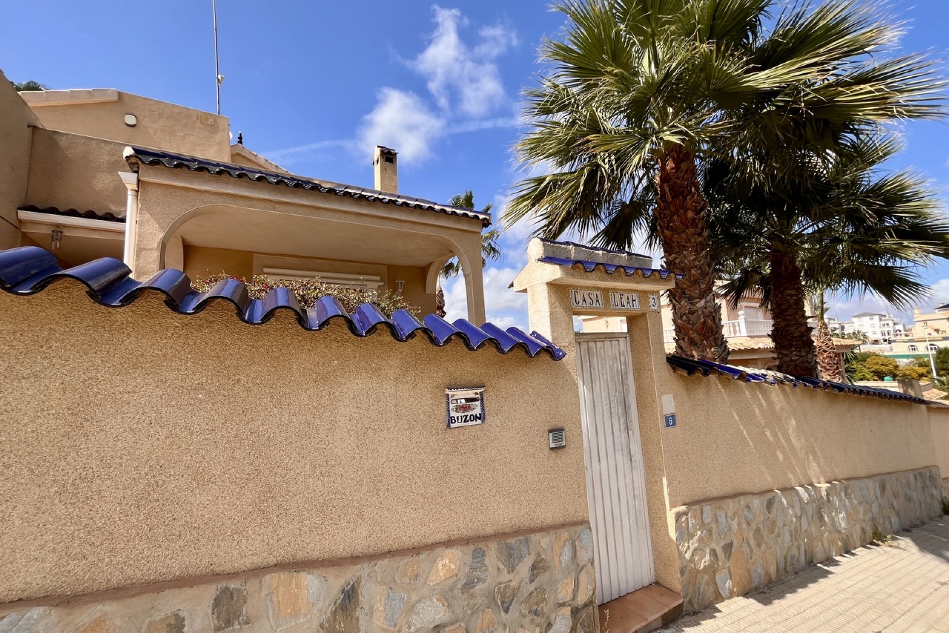 Brukt - Villa -
La Zenia - Costa Blanca