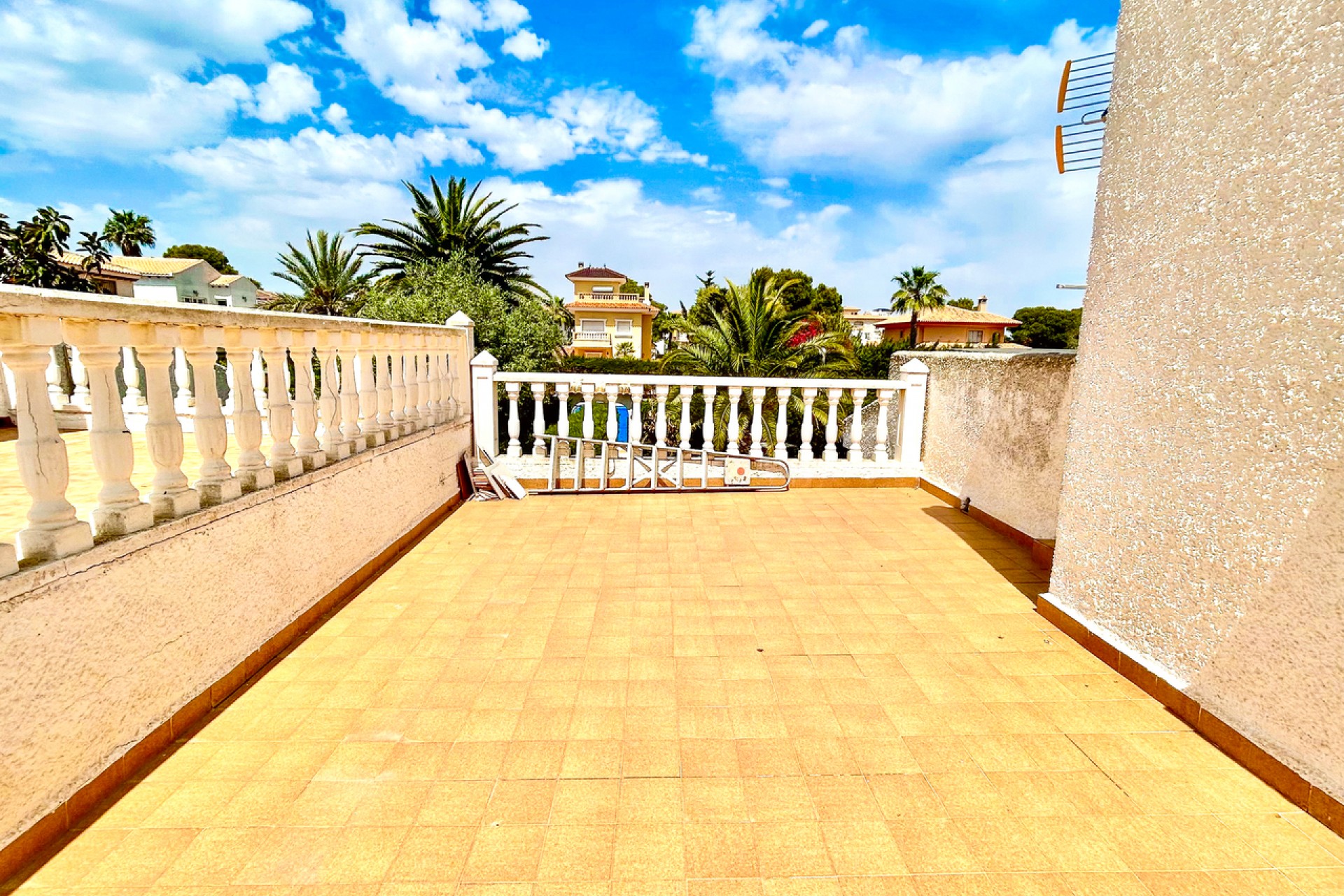 Brukt - Villa -
La Zenia - Costa Blanca