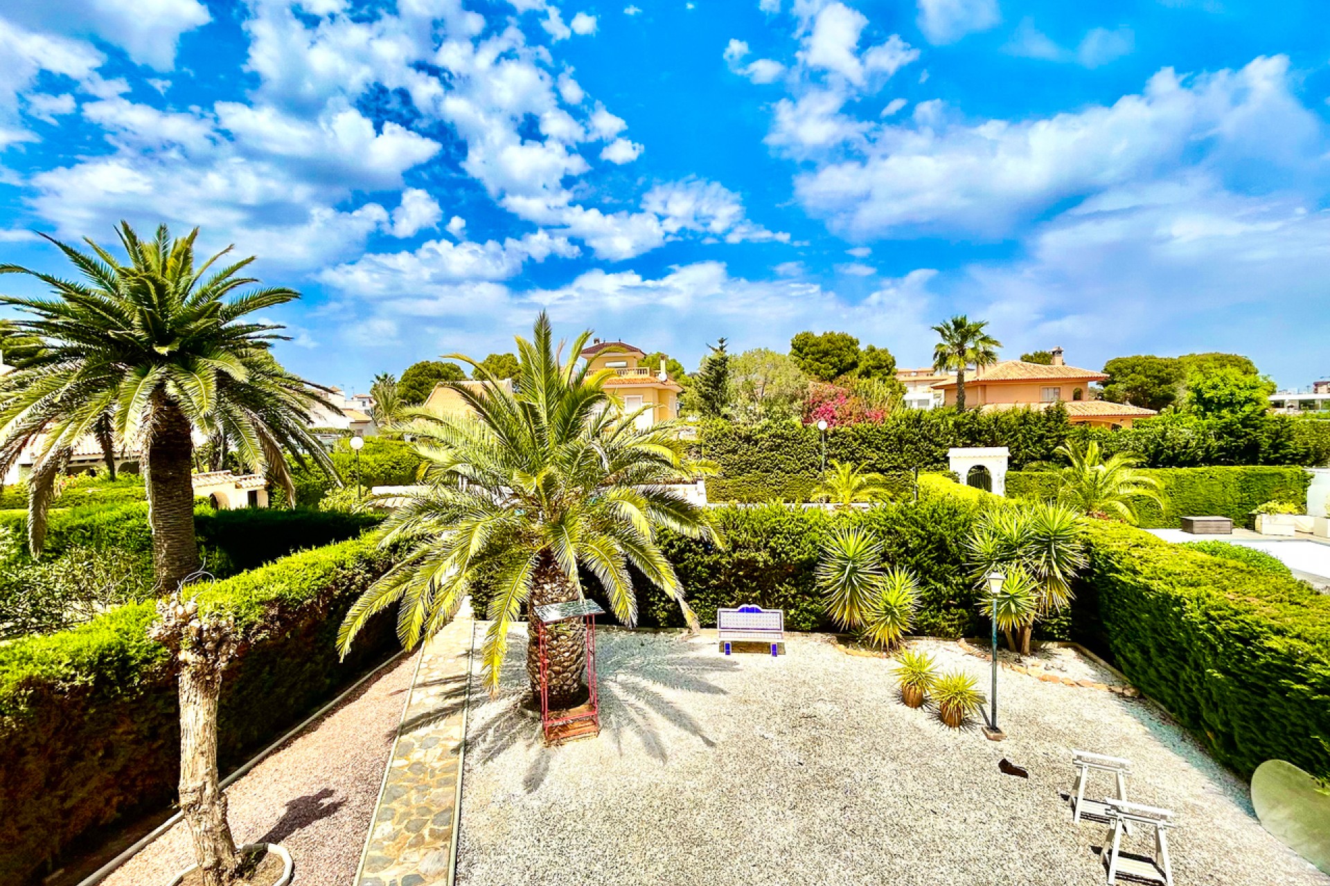 Brukt - Villa -
La Zenia - Costa Blanca