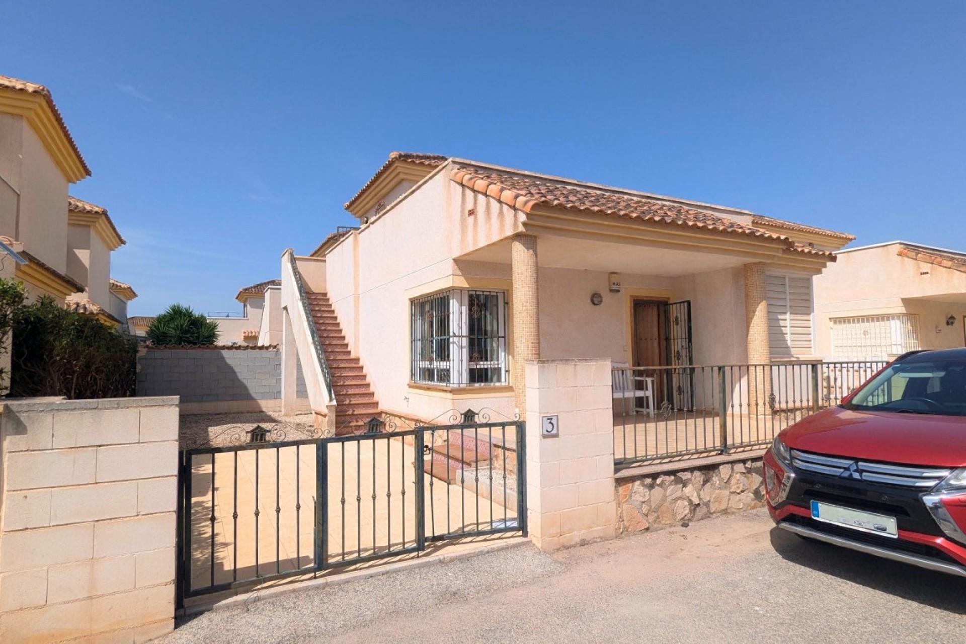 Brukt - Villa -
Lo Crispin - Inland