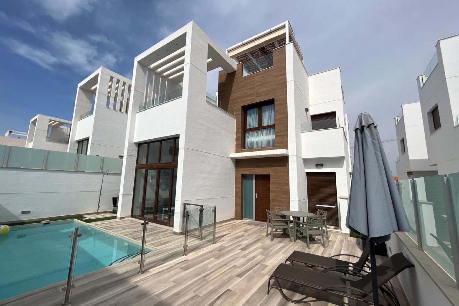 Brukt - Villa -
Los Balcones - Costa Blanca