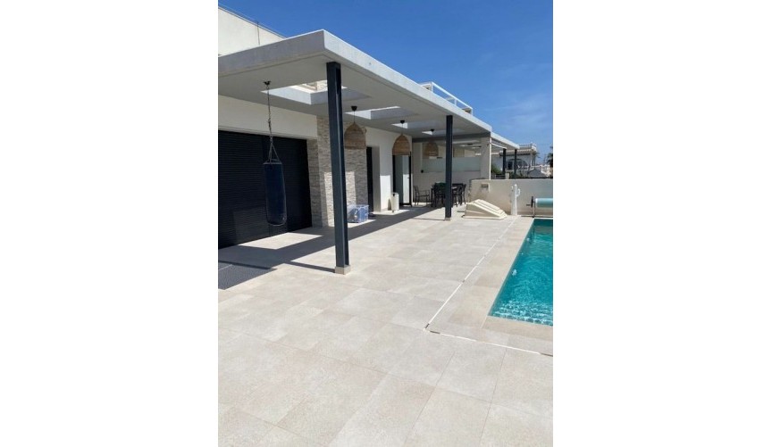 Brukt - Villa -
Los Balcones - Costa Blanca