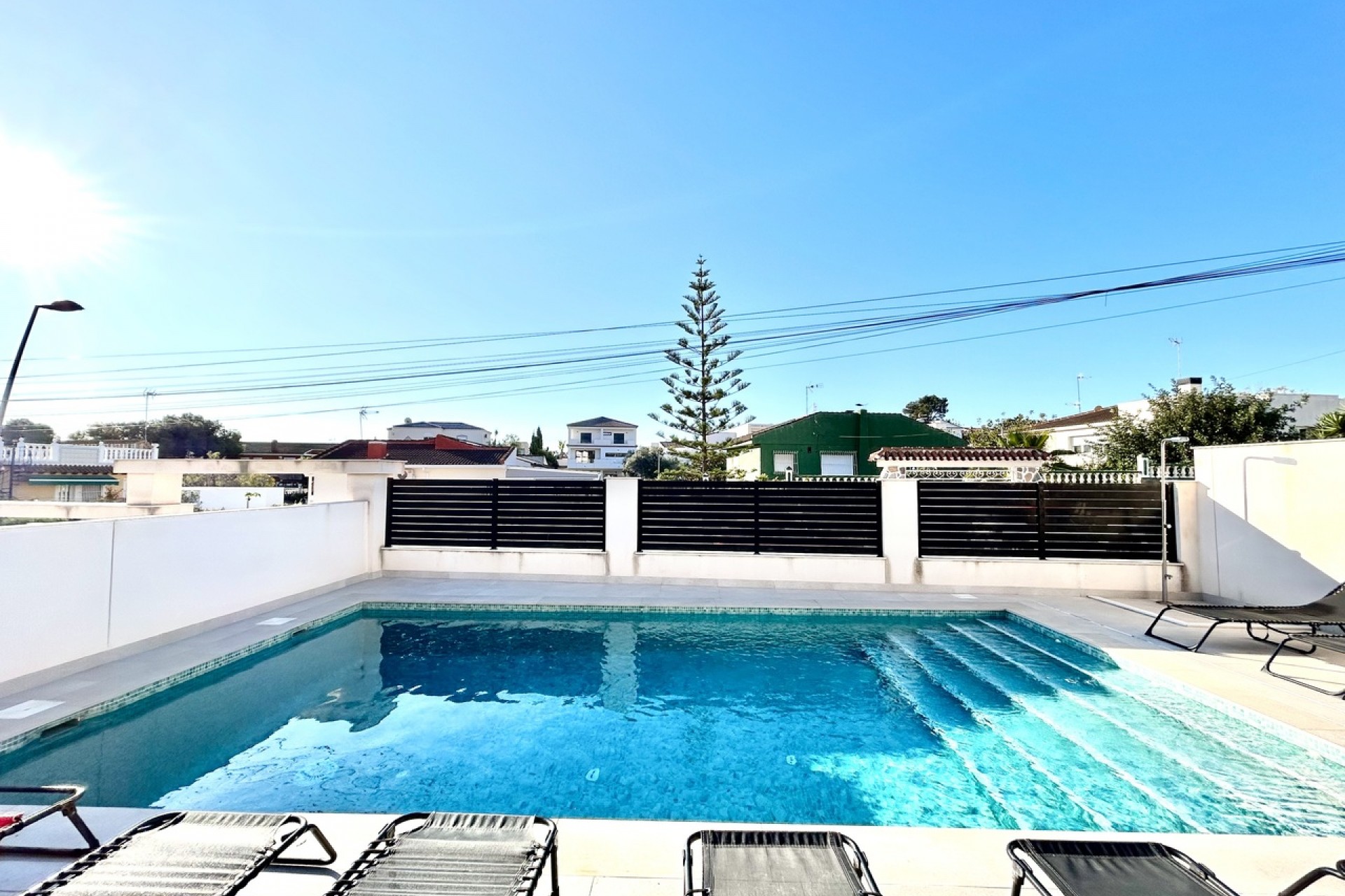Brukt - Villa -
Los Balcones - Costa Blanca