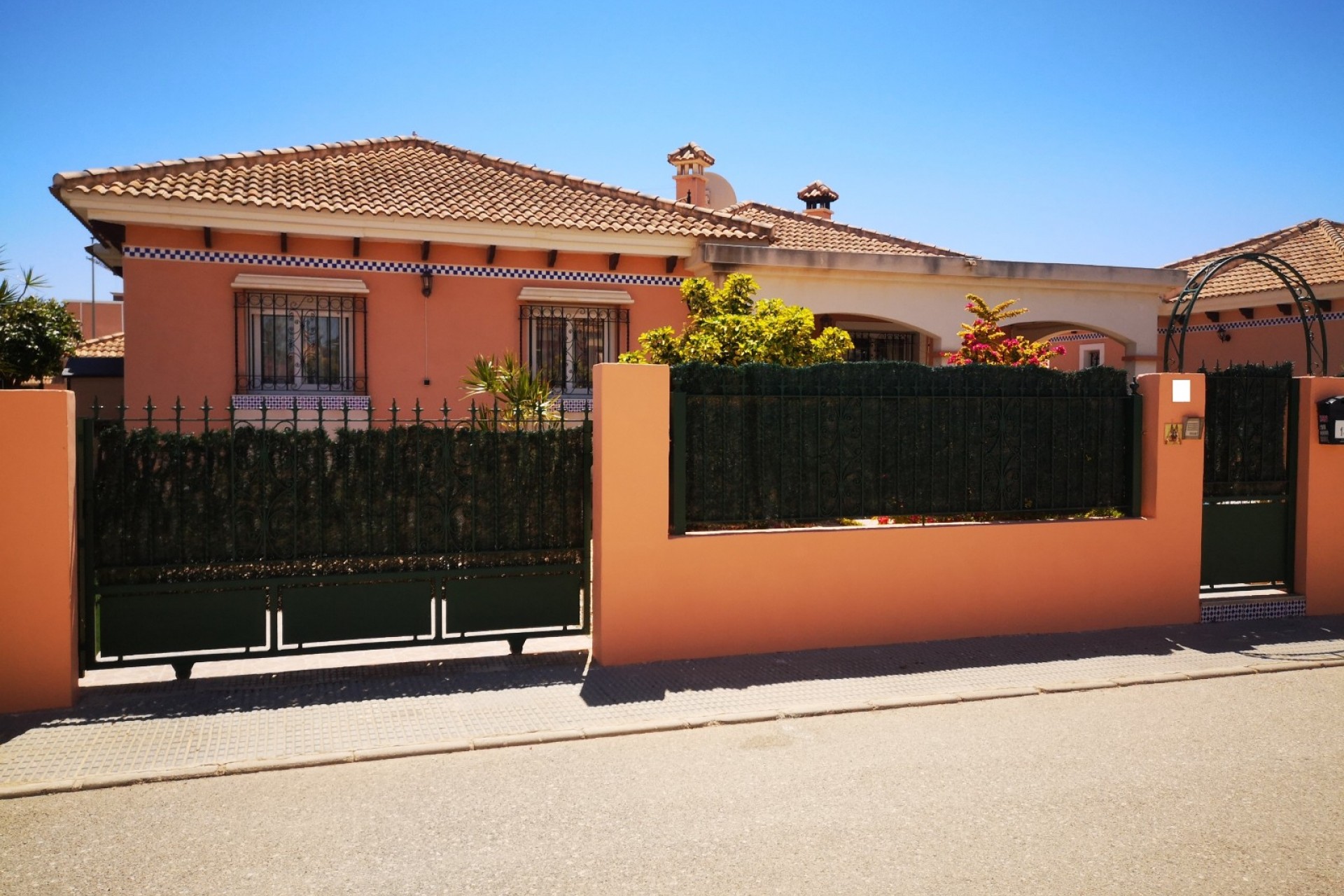 Brukt - Villa -
Los Montesinos - Costa Blanca