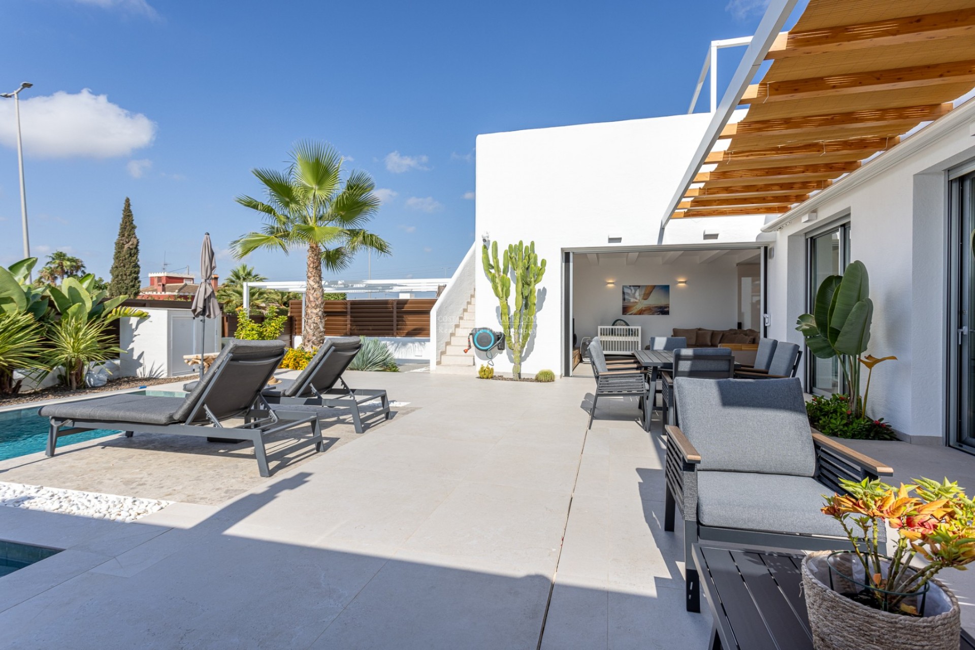 Brukt - Villa -
Los Montesinos - Costa Blanca