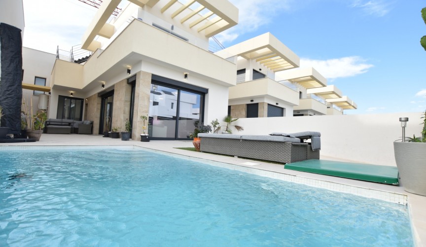 Brukt - Villa -
Los Montesinos - Costa Blanca