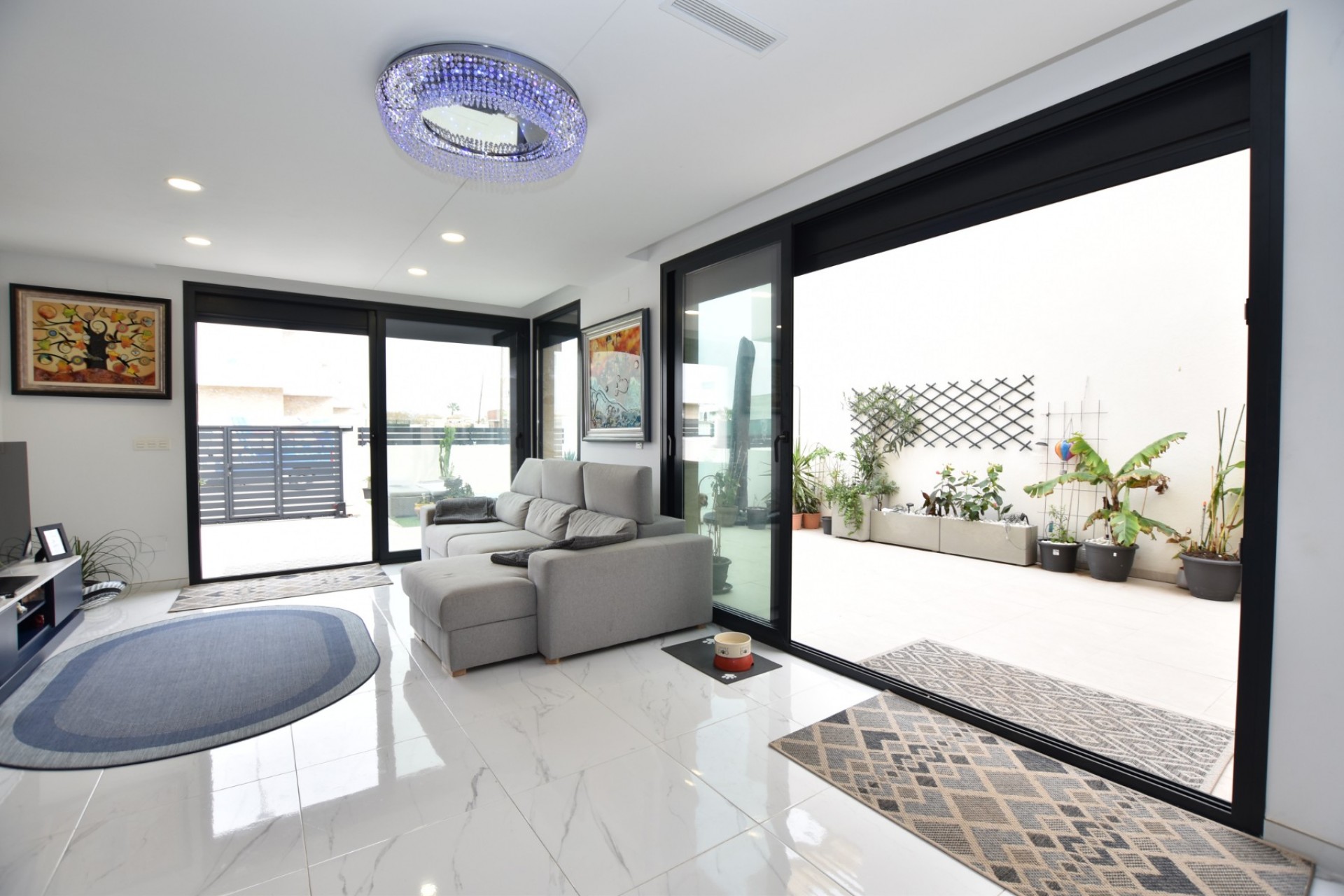 Brukt - Villa -
Los Montesinos - Costa Blanca