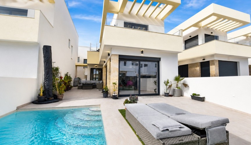 Brukt - Villa -
Los Montesinos - Costa Blanca