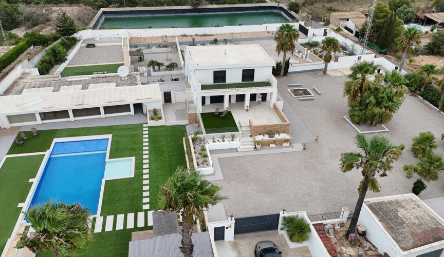 Brukt - Villa -
Los Montesinos - Costa Blanca