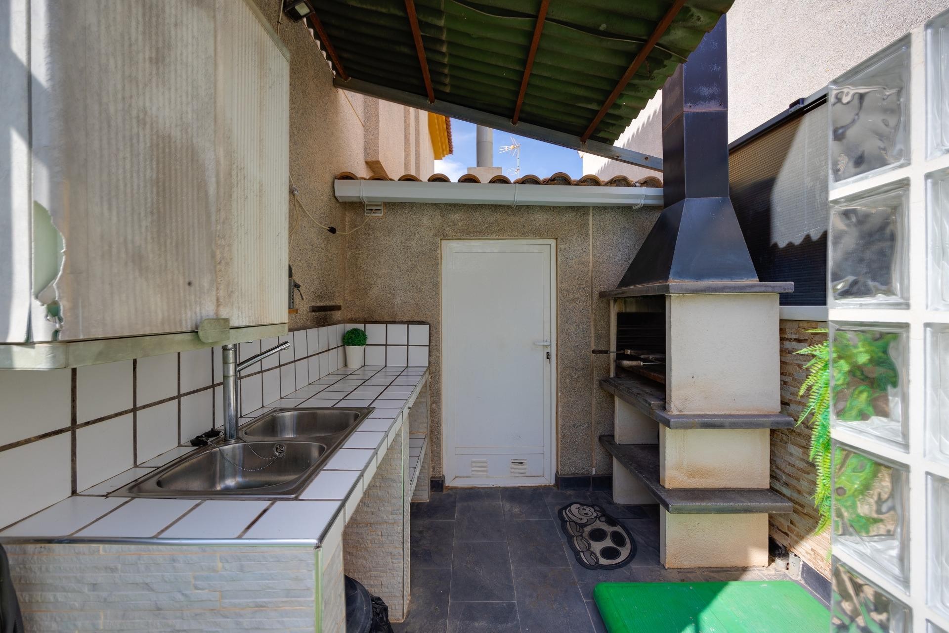 Brukt - Villa -
Los Montesinos - La Herrada