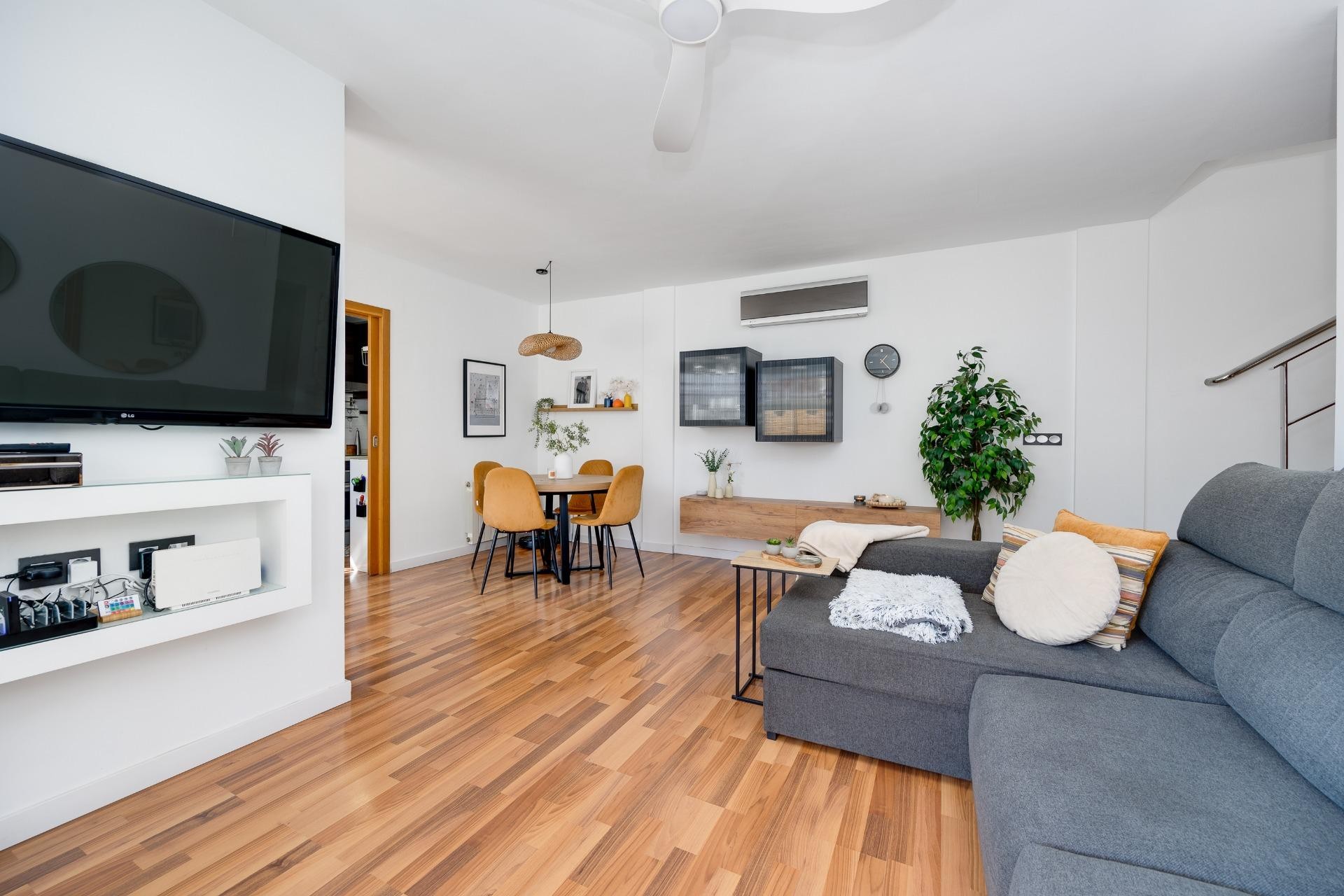 Brukt - Villa -
Los Montesinos - La Herrada