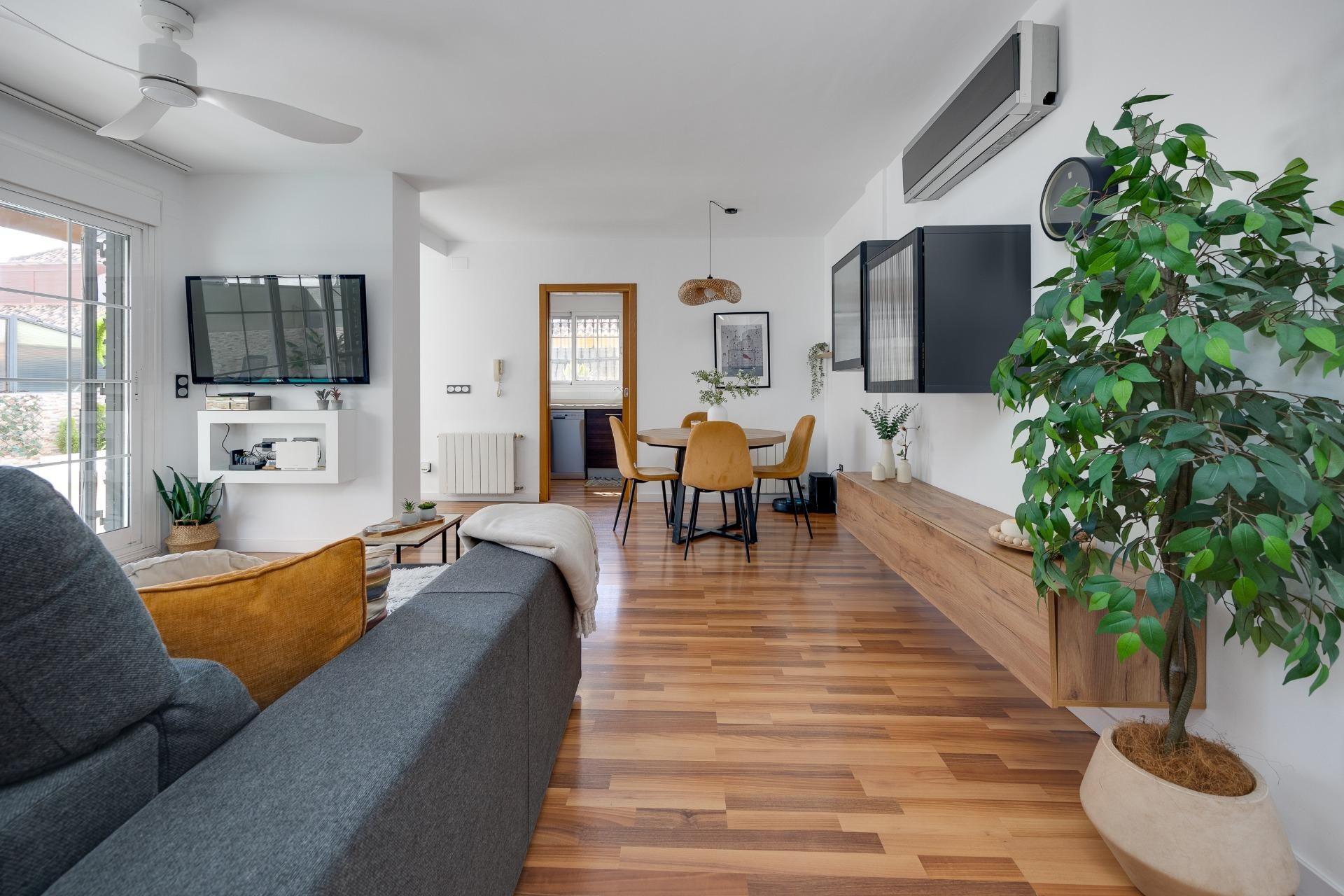 Brukt - Villa -
Los Montesinos - La Herrada