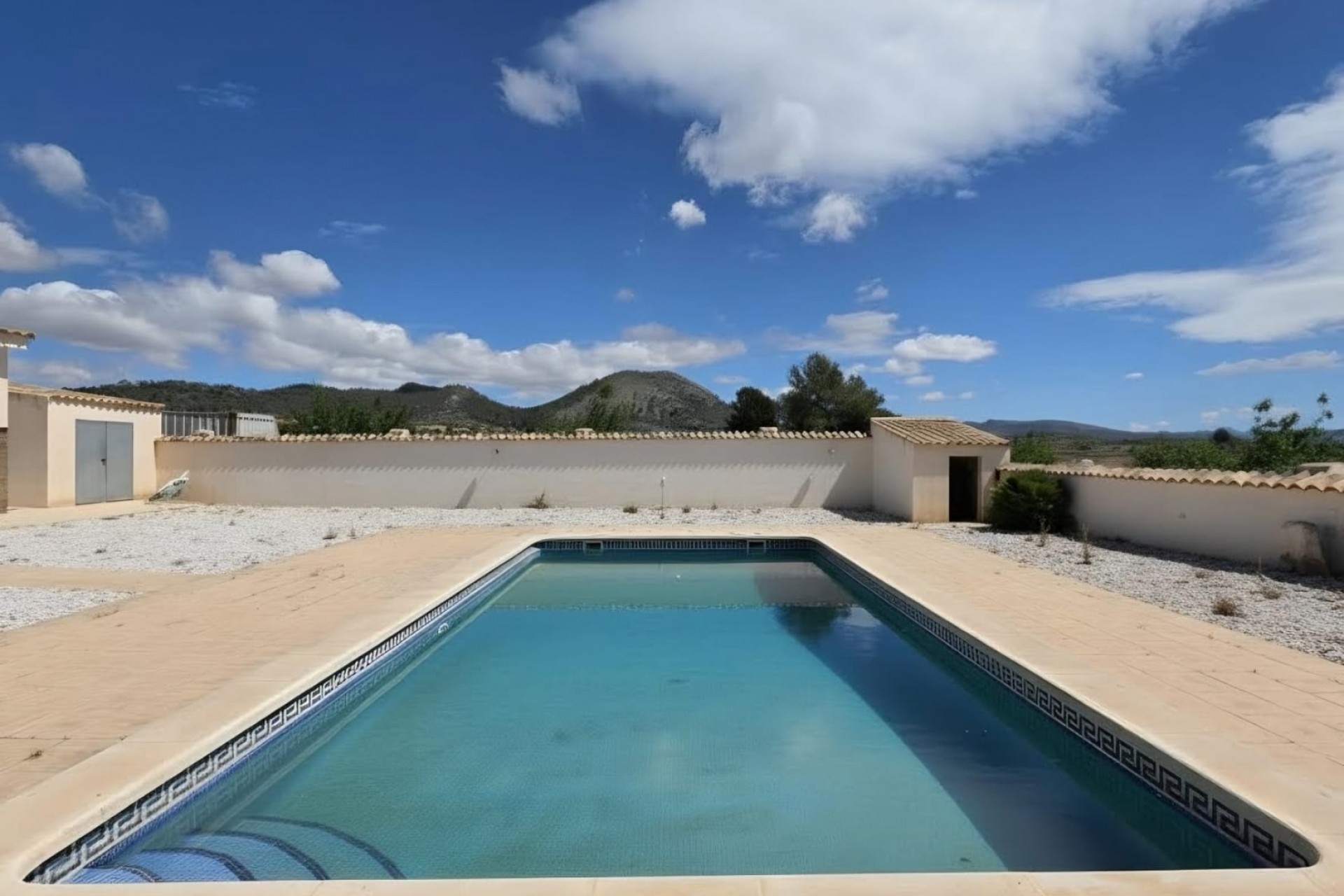 Brukt - Villa -
Monóvar/Monóver - Inland