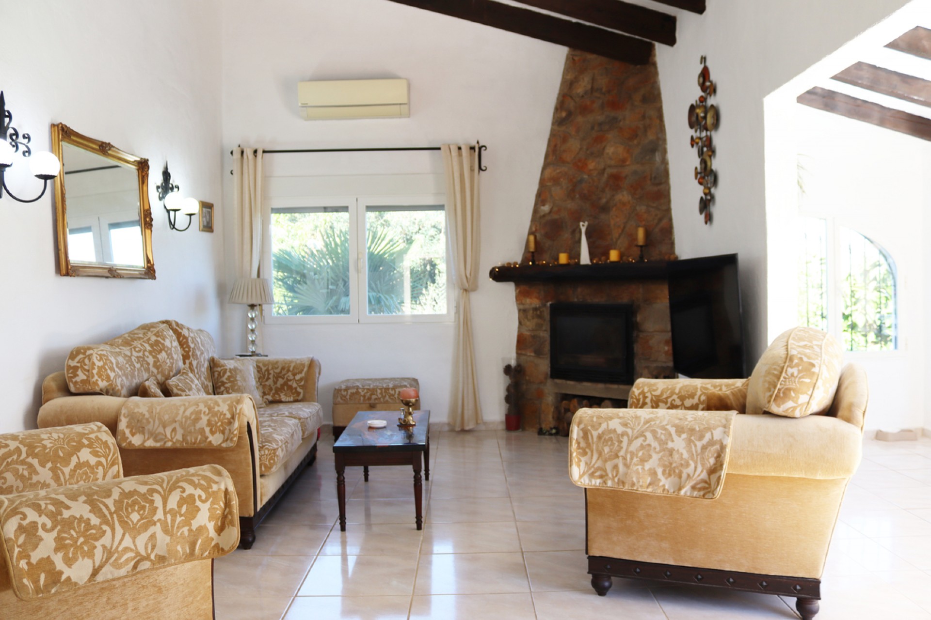 Brukt - Villa -
Orba - Inland