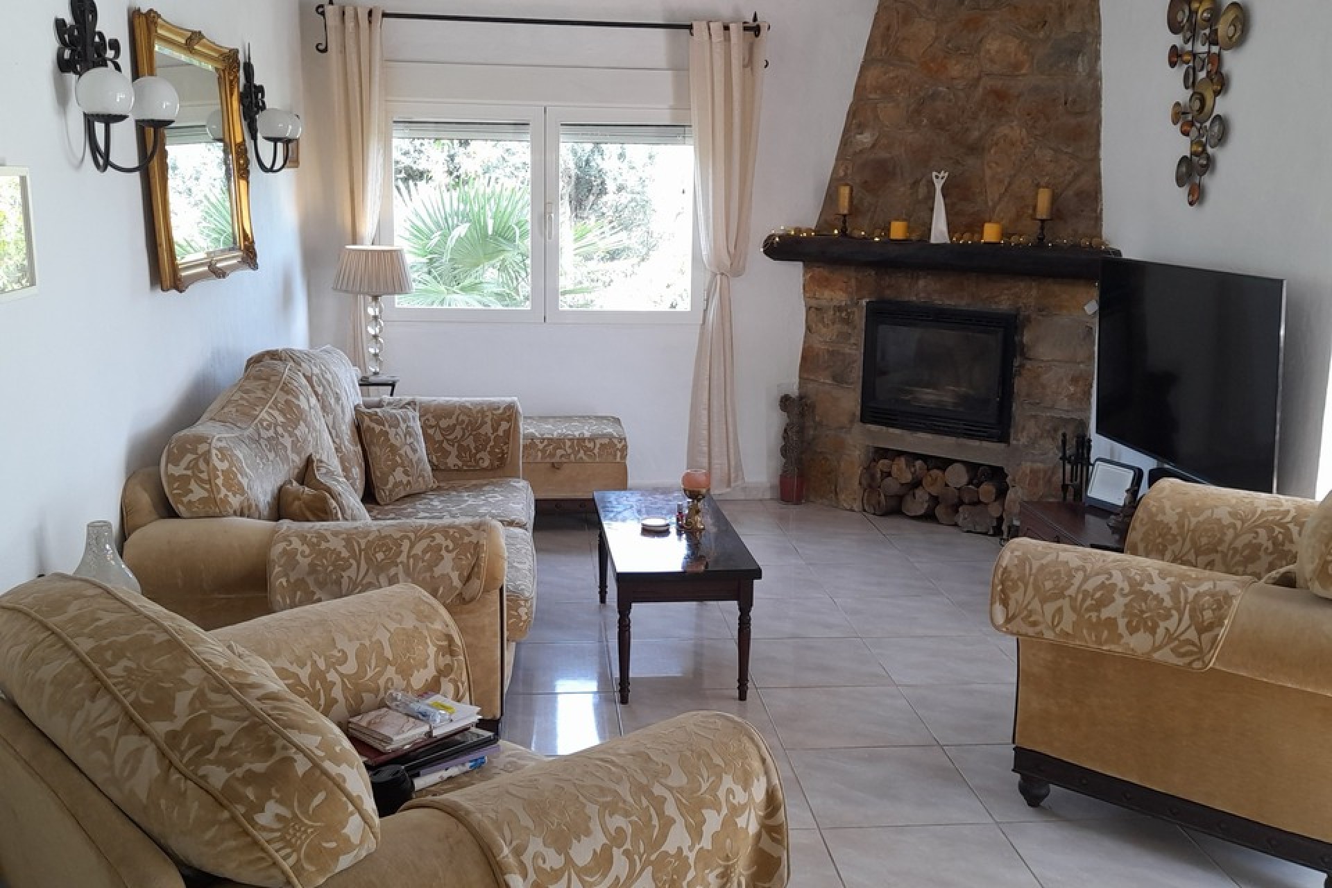 Brukt - Villa -
Orba - Inland