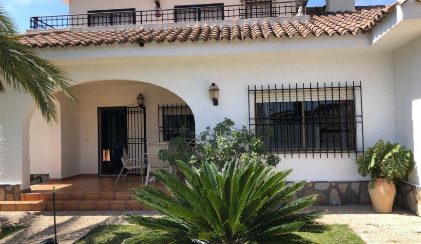 Brukt - Villa -
Orihuela Costa - Cabo Roig