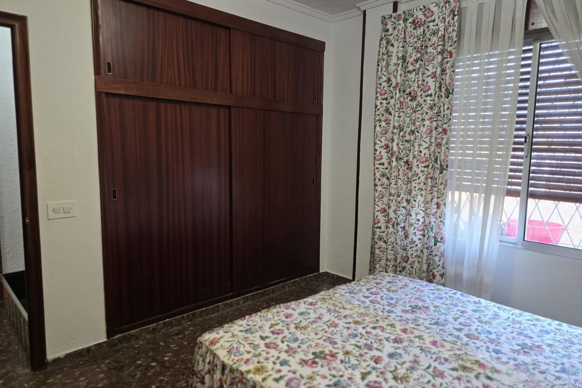 Brukt - Villa -
Orihuela Costa - Campoamor