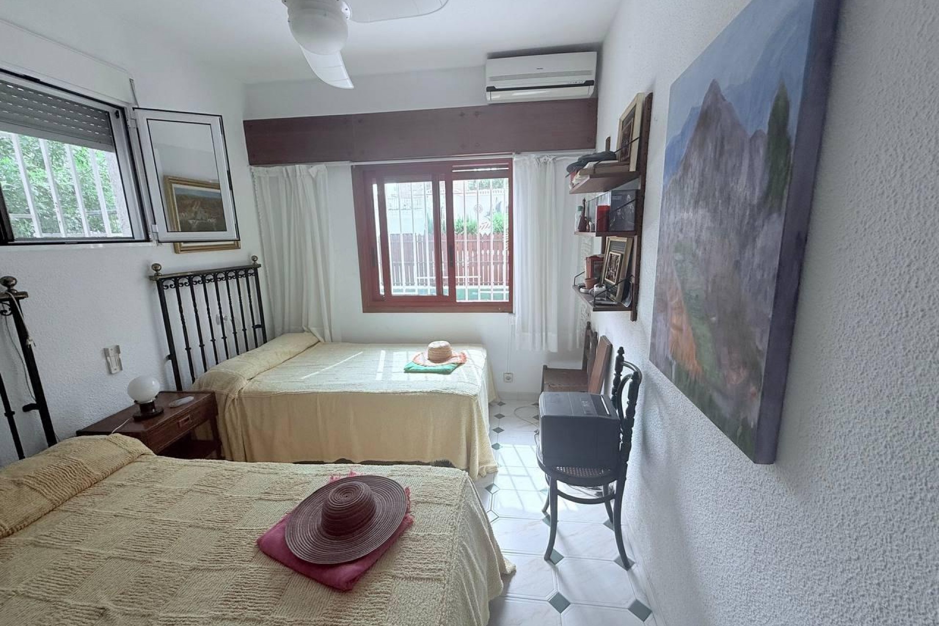 Brukt - Villa -
Orihuela Costa - Campoamor