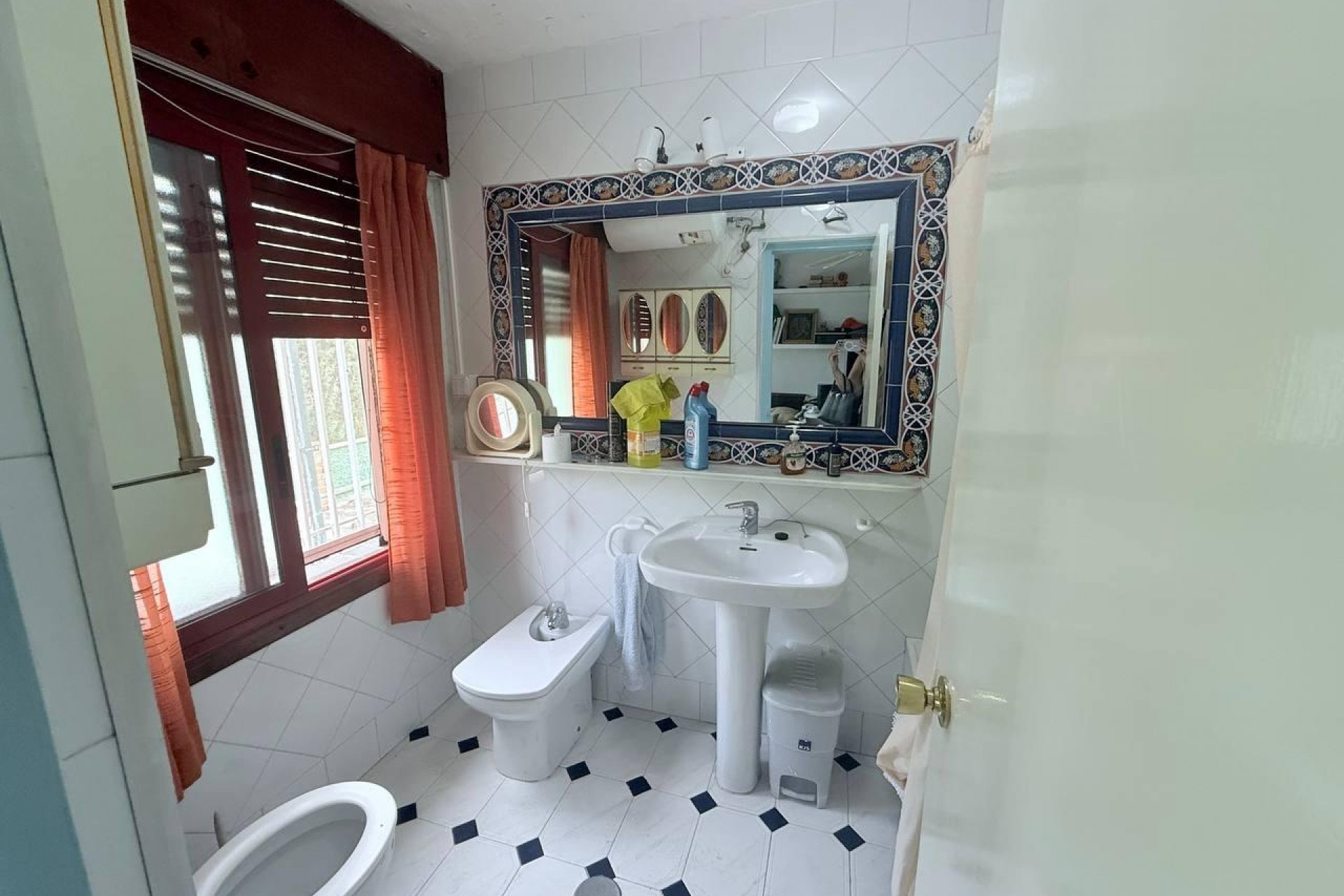 Brukt - Villa -
Orihuela Costa - Campoamor