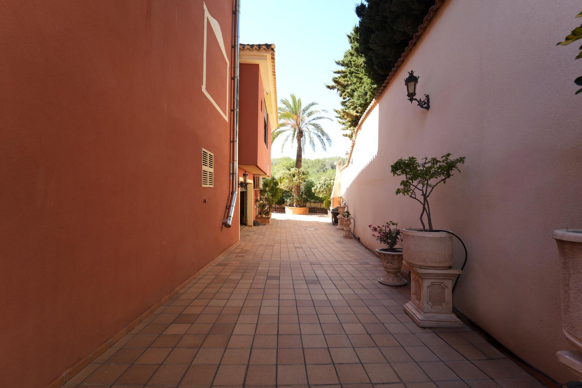 Brukt - Villa -
Orihuela Costa - Campoamor