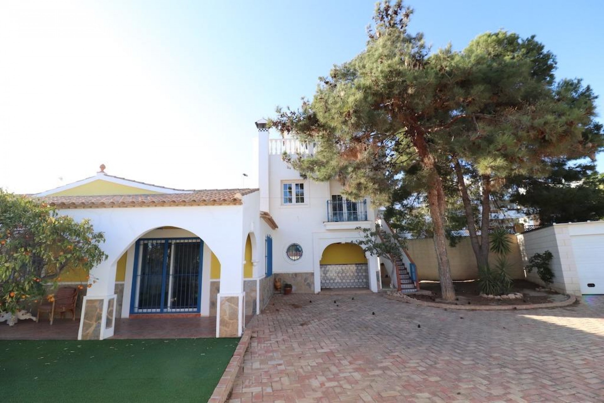 Brukt - Villa -
Orihuela Costa - Costa Blanca