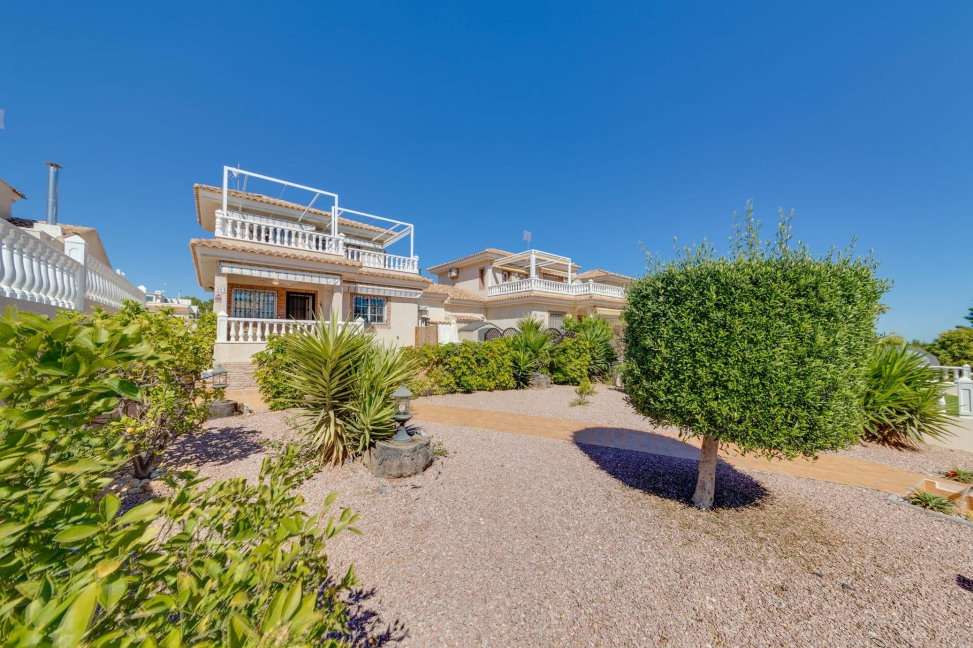 Brukt - Villa -
Orihuela Costa - Costa Blanca