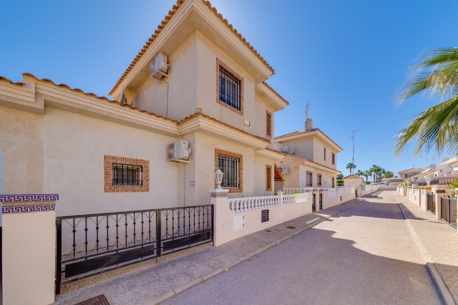 Brukt - Villa -
Orihuela Costa - Costa Blanca