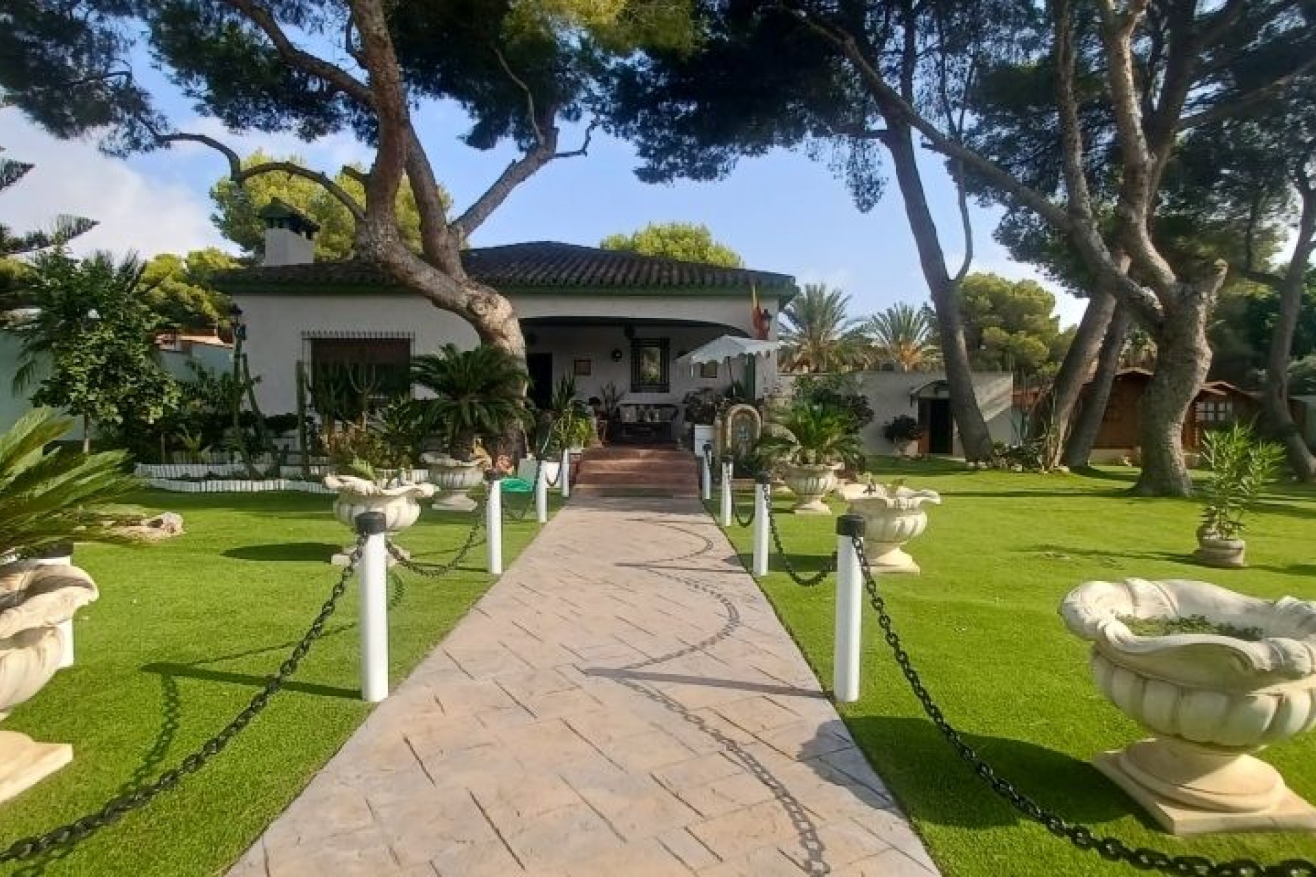 Brukt - Villa -
Orihuela Costa - Costa Blanca