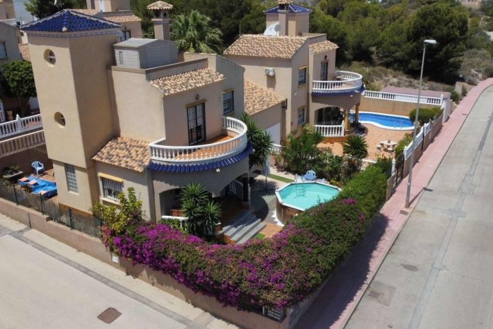 Brukt - Villa -
Orihuela Costa - Costa Blanca