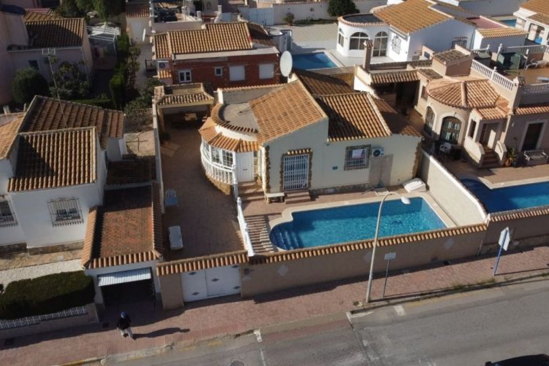 Brukt - Villa -
Orihuela Costa - Costa Blanca