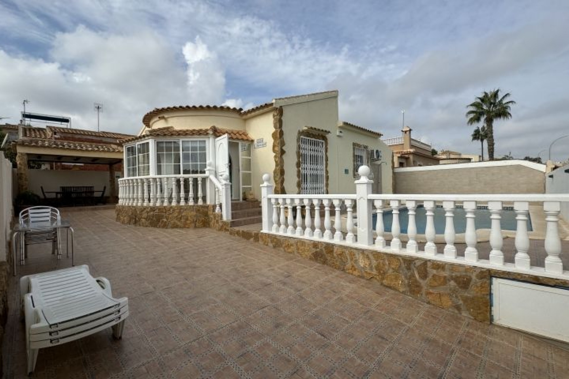 Brukt - Villa -
Orihuela Costa - Costa Blanca