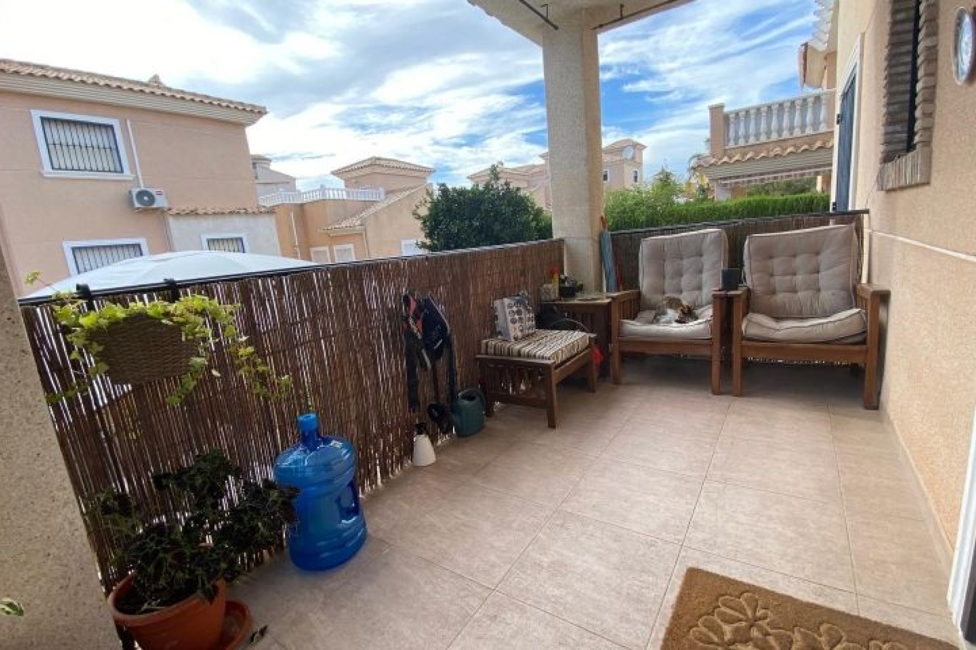 Brukt - Villa -
Orihuela Costa - Costa Blanca