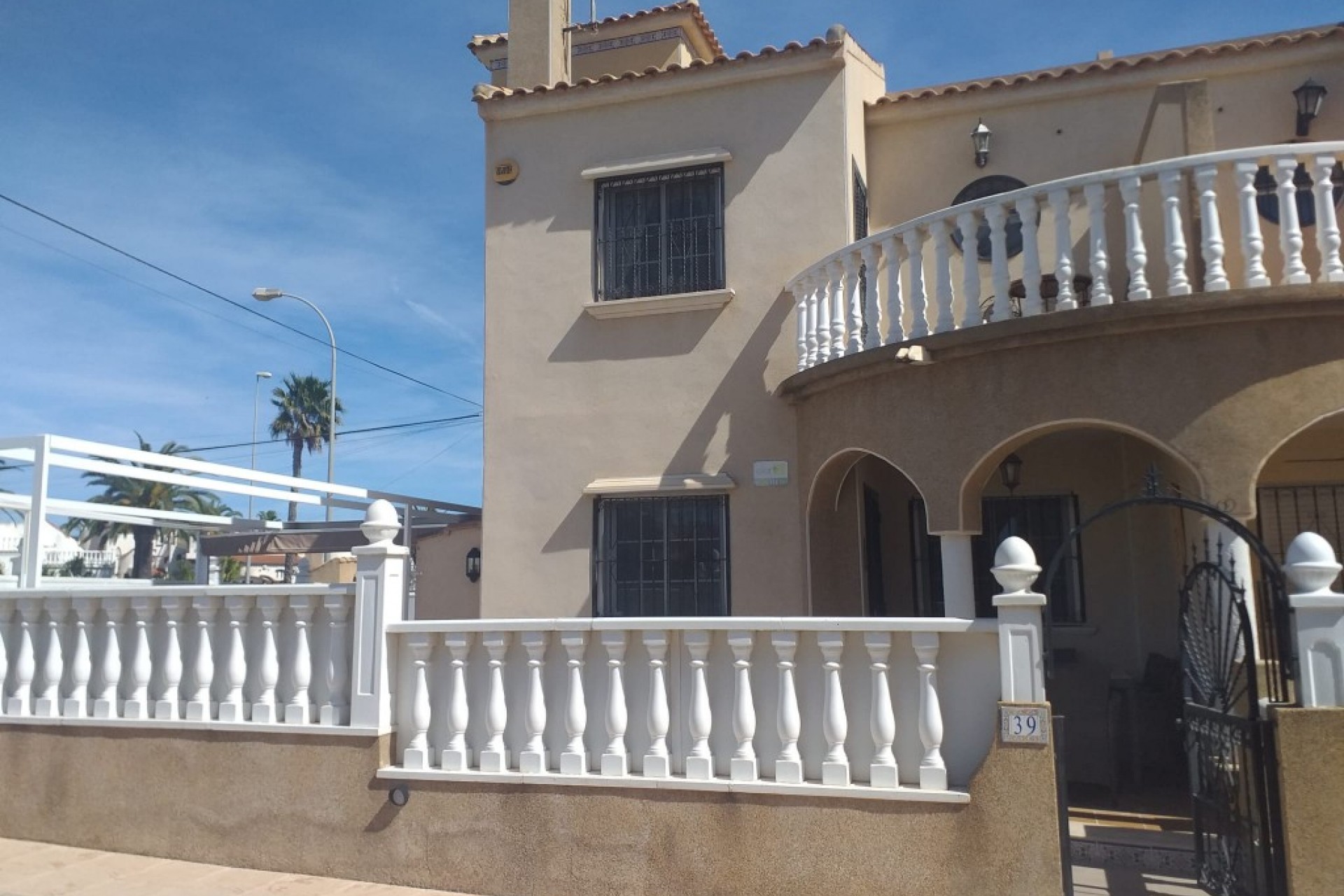 Brukt - Villa -
Orihuela Costa - Costa Blanca