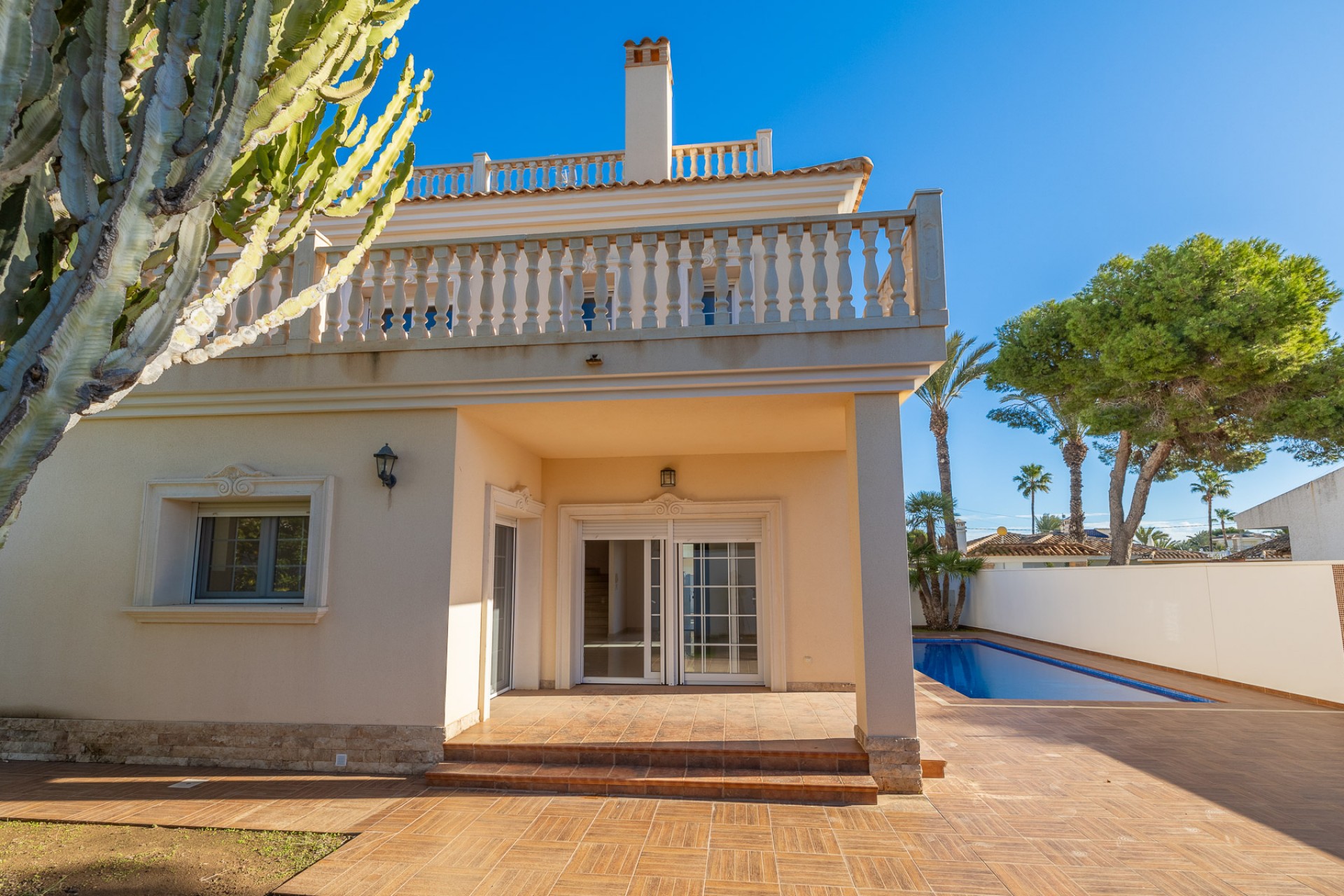 Brukt - Villa -
Orihuela Costa - Costa Blanca