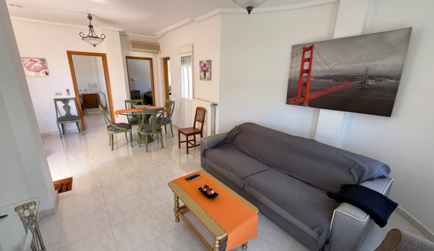 Brukt - Villa -
Orihuela Costa - Costa Blanca