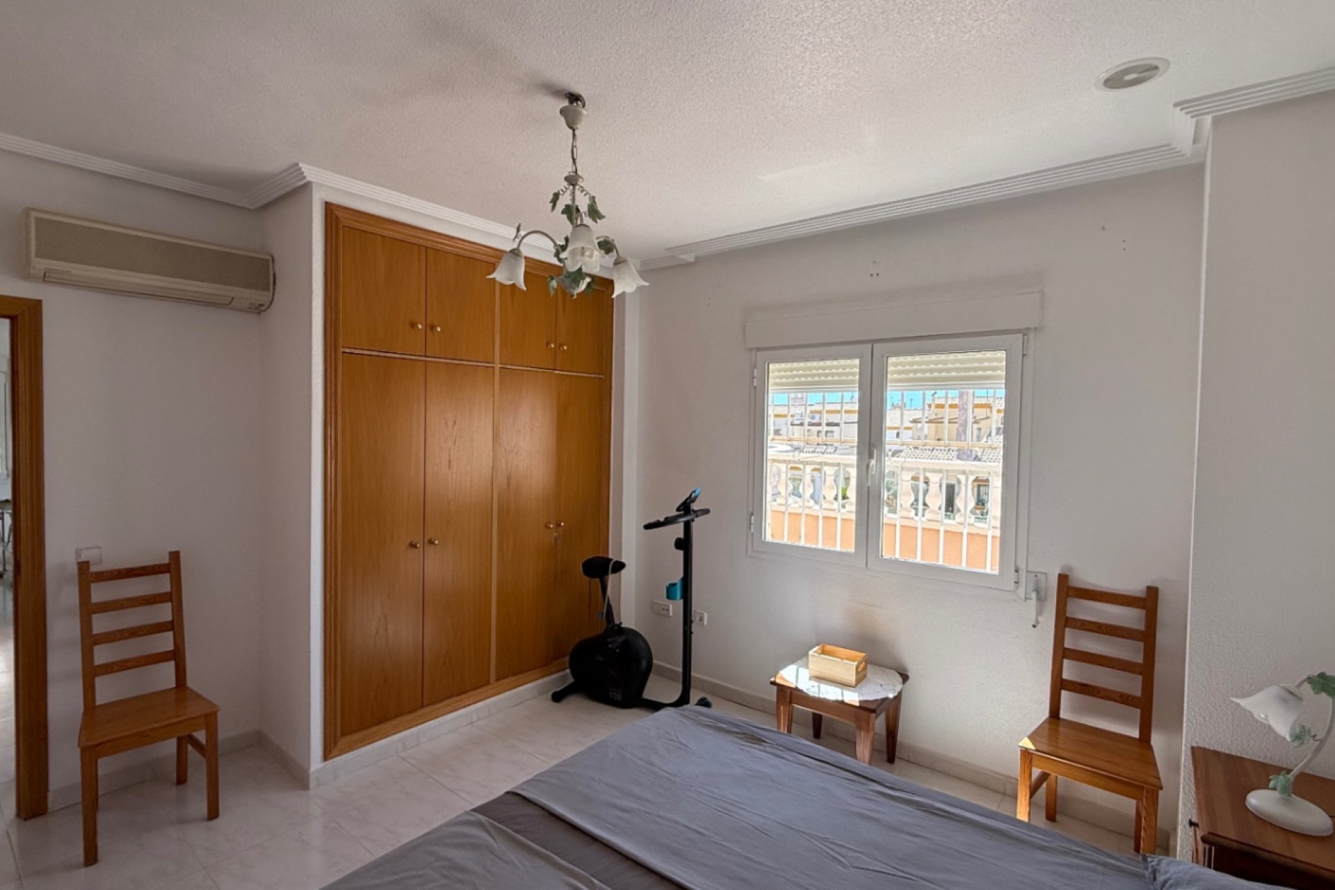 Brukt - Villa -
Orihuela Costa - Costa Blanca