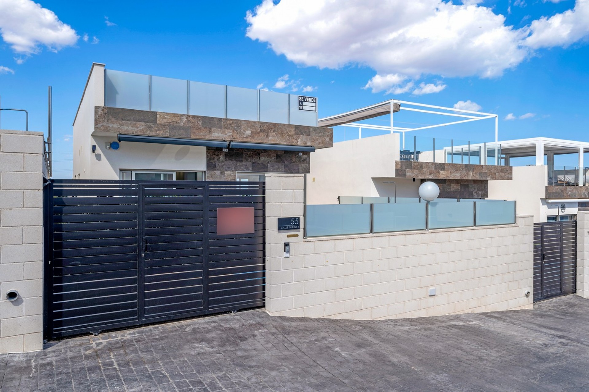 Brukt - Villa -
Orihuela Costa - Costa Blanca