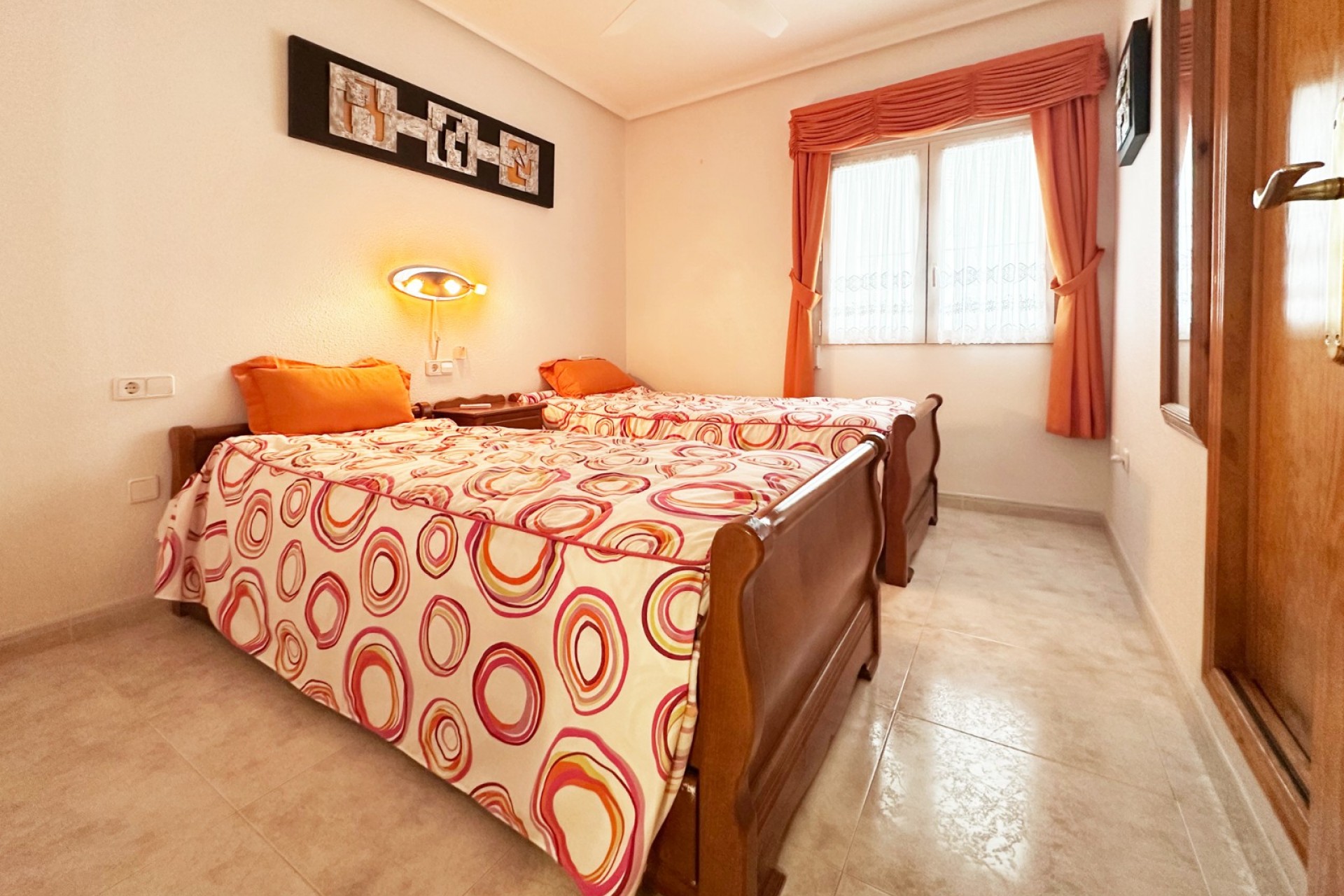 Brukt - Villa -
Orihuela Costa - Costa Blanca