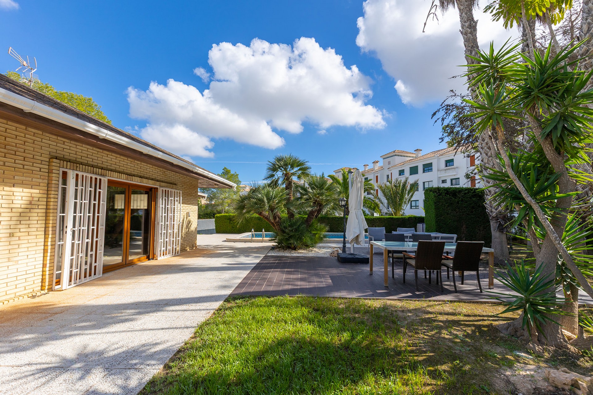 Brukt - Villa -
Orihuela Costa - Costa Blanca