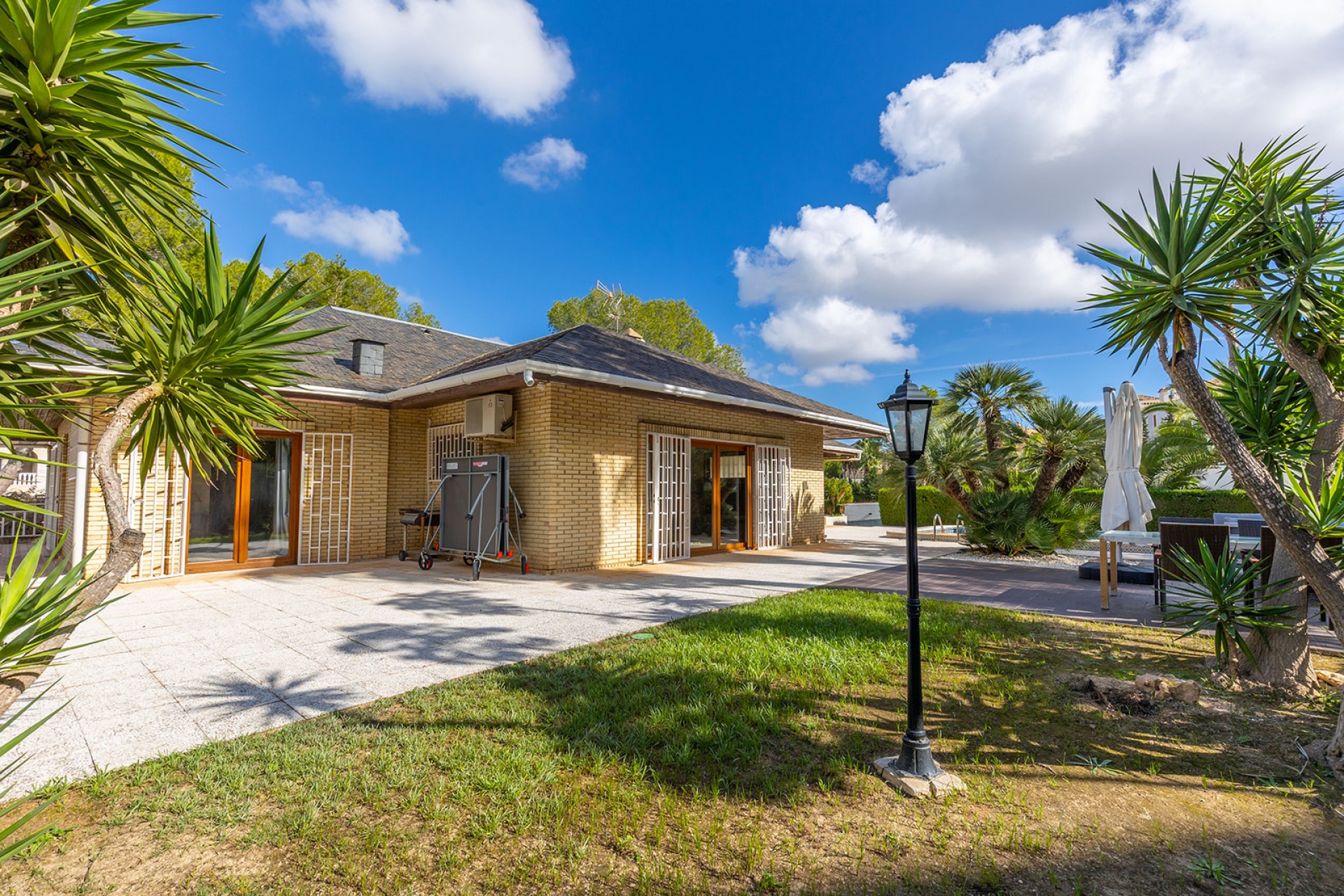 Brukt - Villa -
Orihuela Costa - Costa Blanca