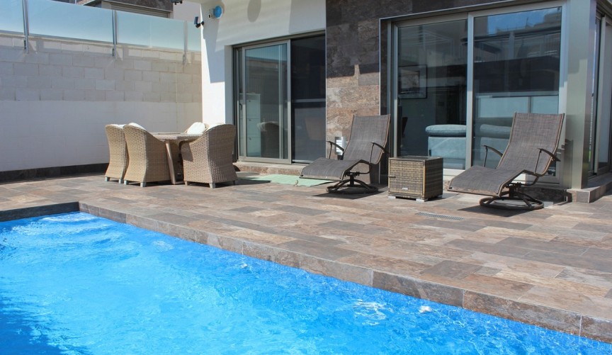 Brukt - Villa -
Orihuela Costa - Costa Blanca