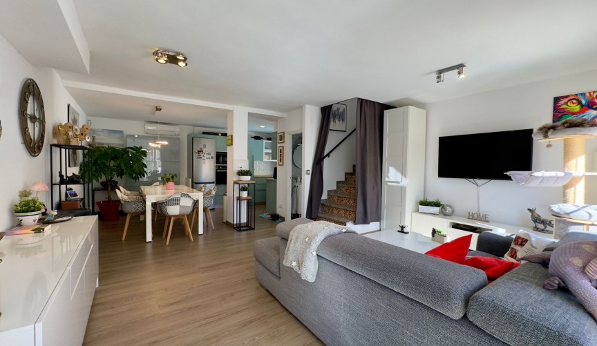 Brukt - Villa -
Orihuela Costa - Costa Blanca